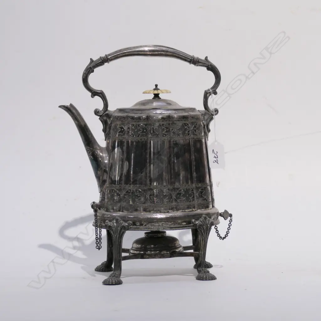 VICTORIAN SILVER PLATE SPIRIT KETTLE Image 1++