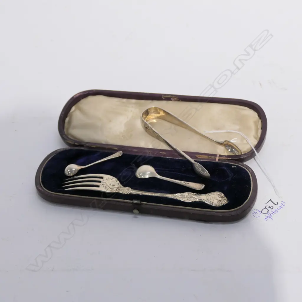 CASED STERLING SILVER FORK WITH TONGS + 2 SALT SPOONS, 81G Image 1++
