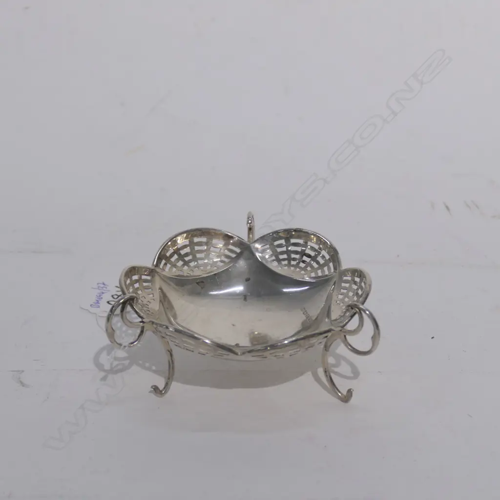 STERLING SILVER PIERCED BONBON DISH, 63G Image 1++