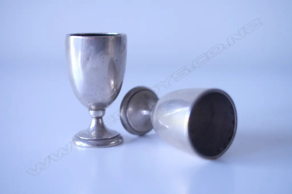 STERLING SILVER TROPHY CUPS - WALKER & HALL  SHEFFIELD 1953 -  85GMS Image 1++