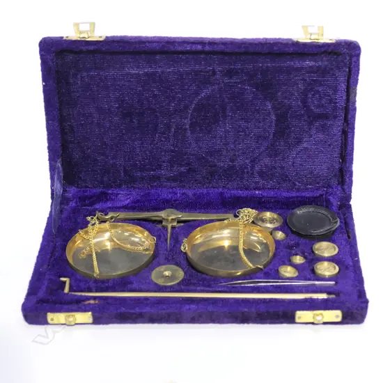 BOX SET OF SMALL GOLD SCALES