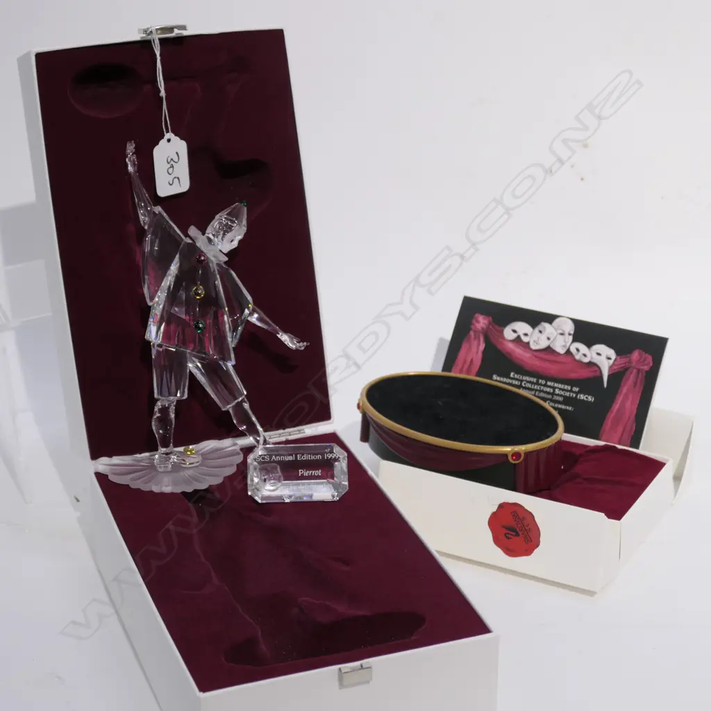 SWAROVSKI CRYSTAL MASQUERADE PIERROT &  DATE/MAKE, (LEG UNSTUCK) + STAND Image 1++