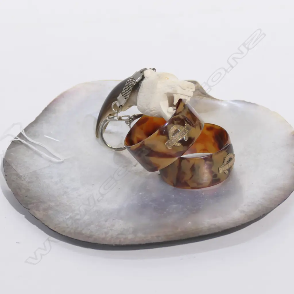 PEARL SHELL, GOLD MTD NAPKIN RINGS, BEAR CLAW KEY RING NZ STUDIO POTTERY SQUARE PLATTER (EX THE NGAIRE HART ESTATE COLL) Image 1++