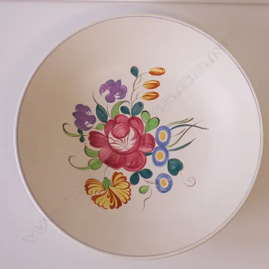 LARGE HAND POTTED POOLE CHARGER DIA. 