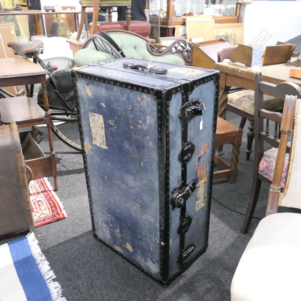 METAL BOUND TRAVELLING TRUNK L 940 MM Image 1++