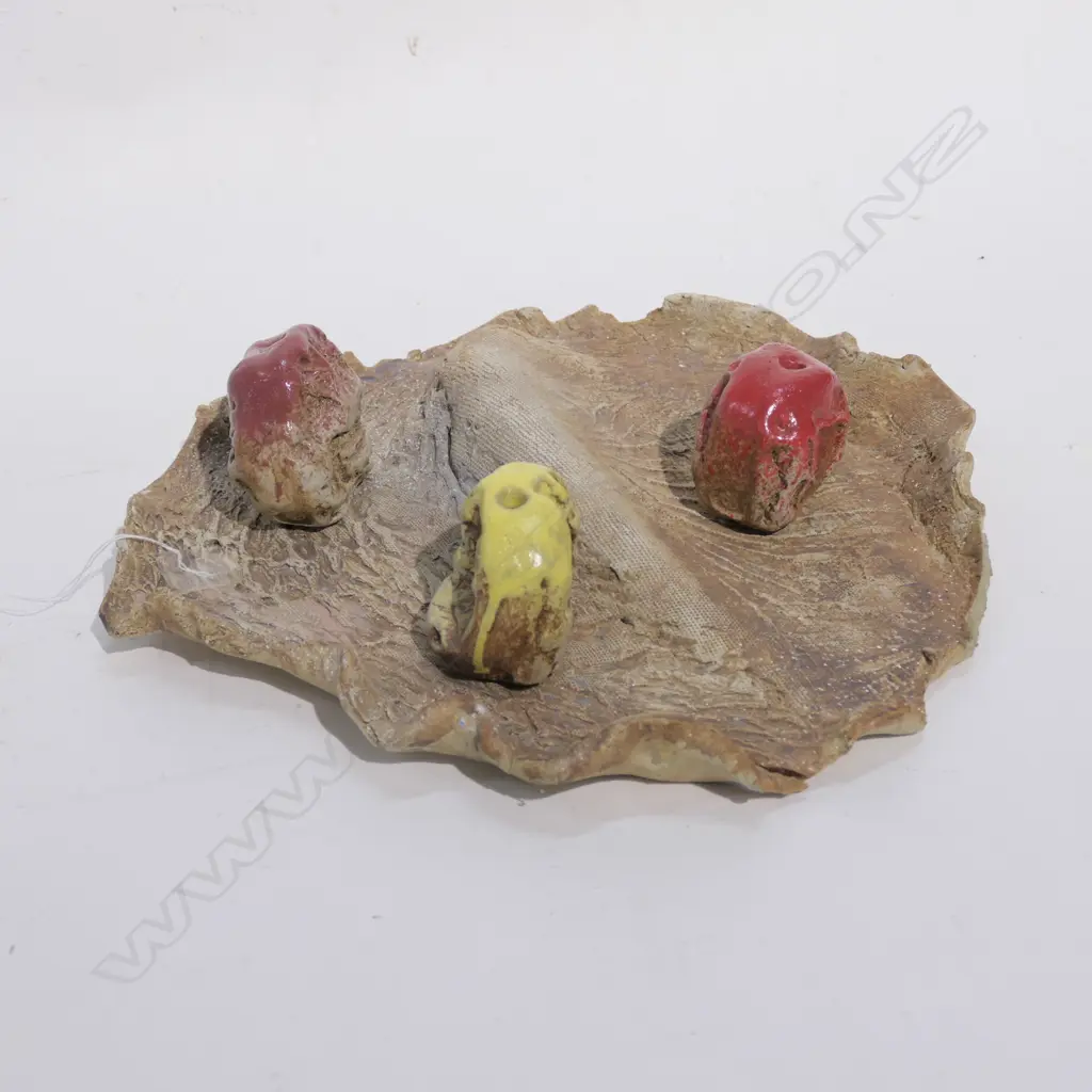 DOREEN BLUMHARDT FREE FORM PLATTER (REPAIRED)  + 3 SEDGE GRASS HOLDERS Image 1++