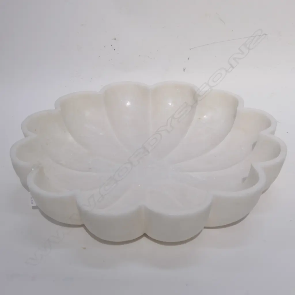 LG MARBLE SCALLOP BOWL Image 1++