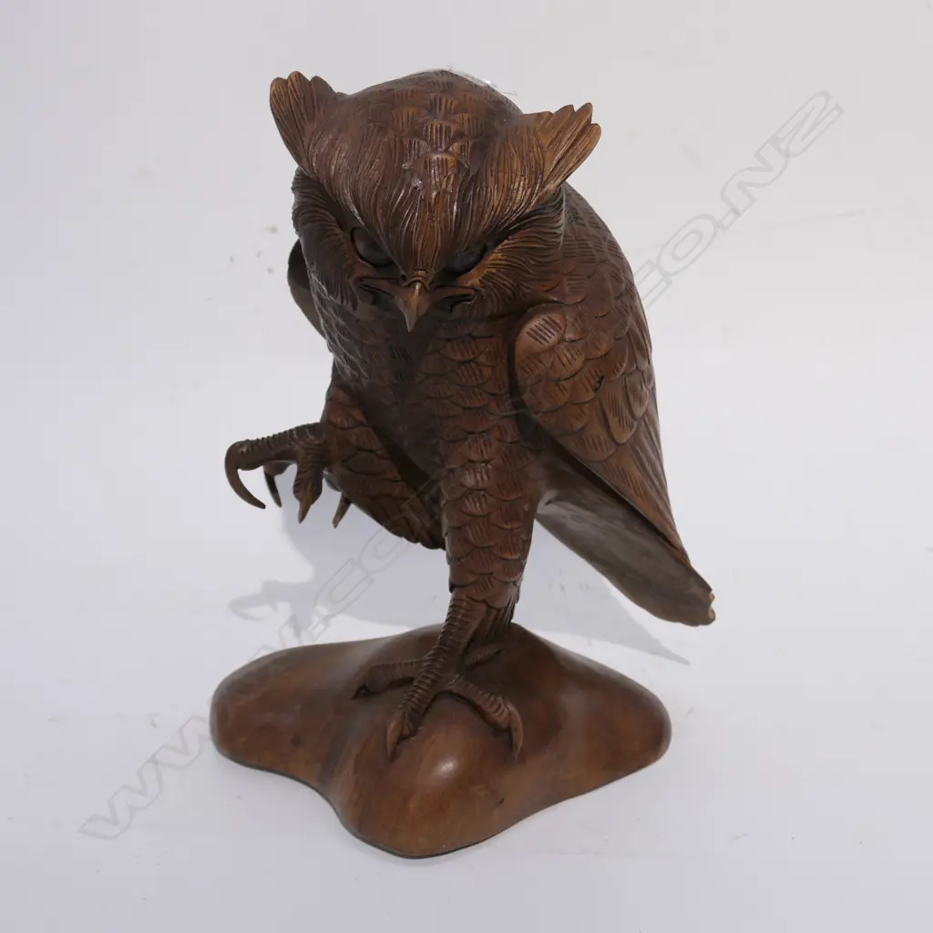 WELL CARVED WOODEN OWL H. 310MM Image 1++