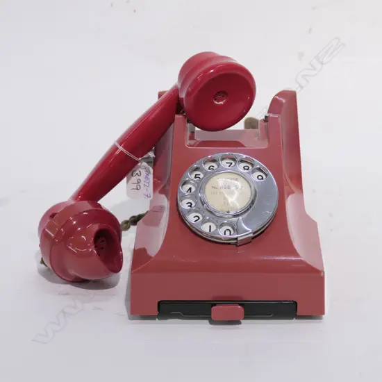 VINTAGE RED PHONE some faults