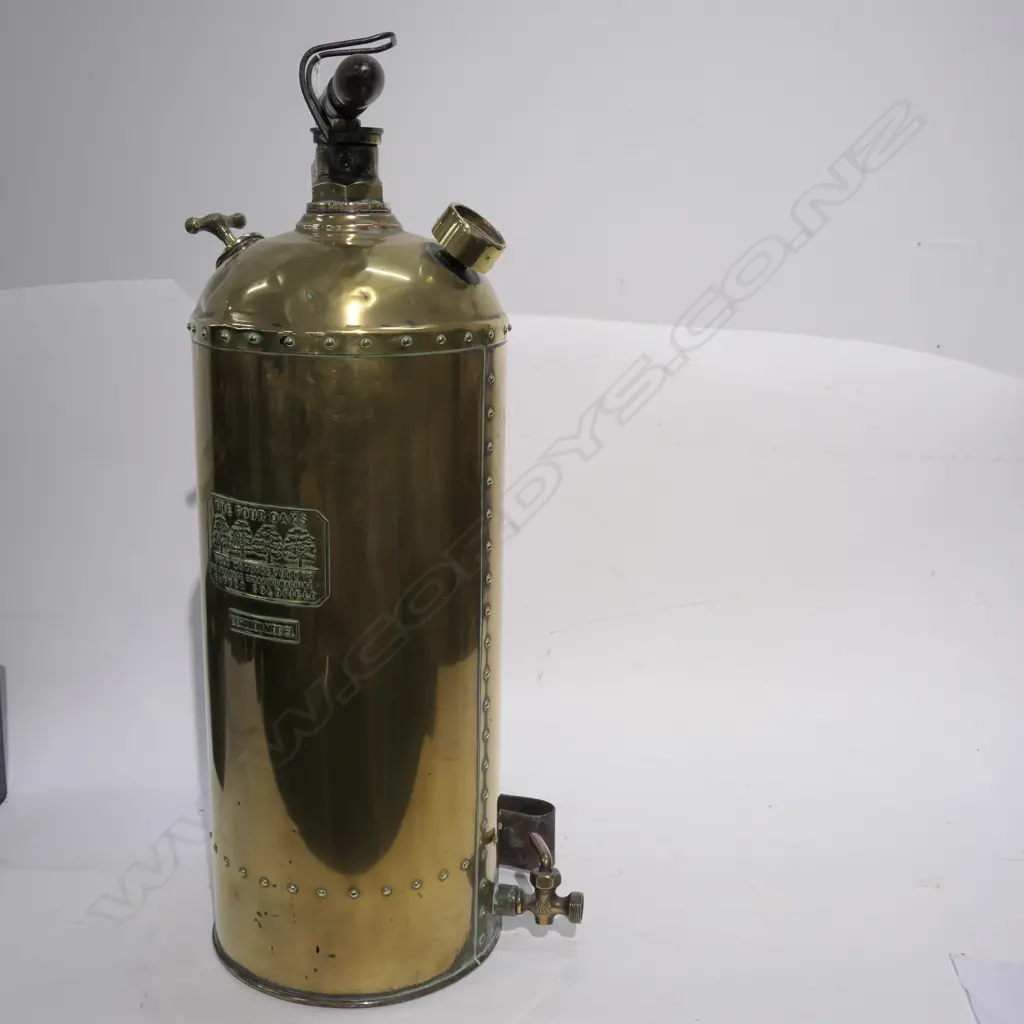 BRASS FOUR OAKS BRASS PUMP H 700 MM Image 1++