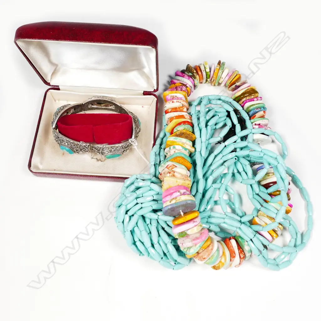 SILVER BRACELET + 2 NECKLACES Image 1++