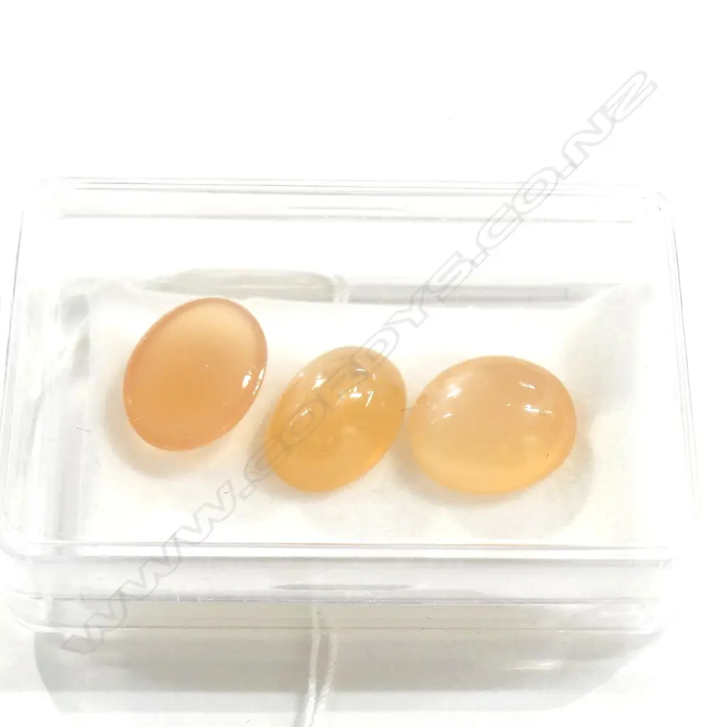 3 X GOLD CATS EYE MOONSTONE CABOCHONS 19.7CT Image 1++