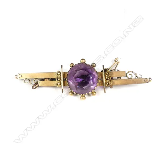 9CT GOLD AMETHYST BAR BROOCH 3.59gm