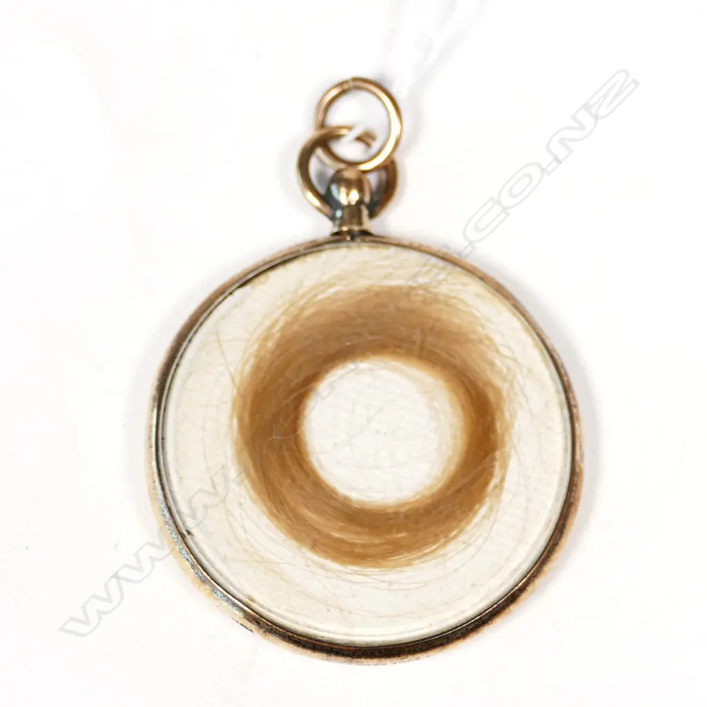 EDW ROLLED GOLD PHOTO LOCKET Image 1++