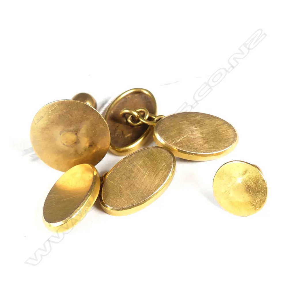 15CT GOLD STUDS AND CUFFLINKS 5.35gm Image 1++