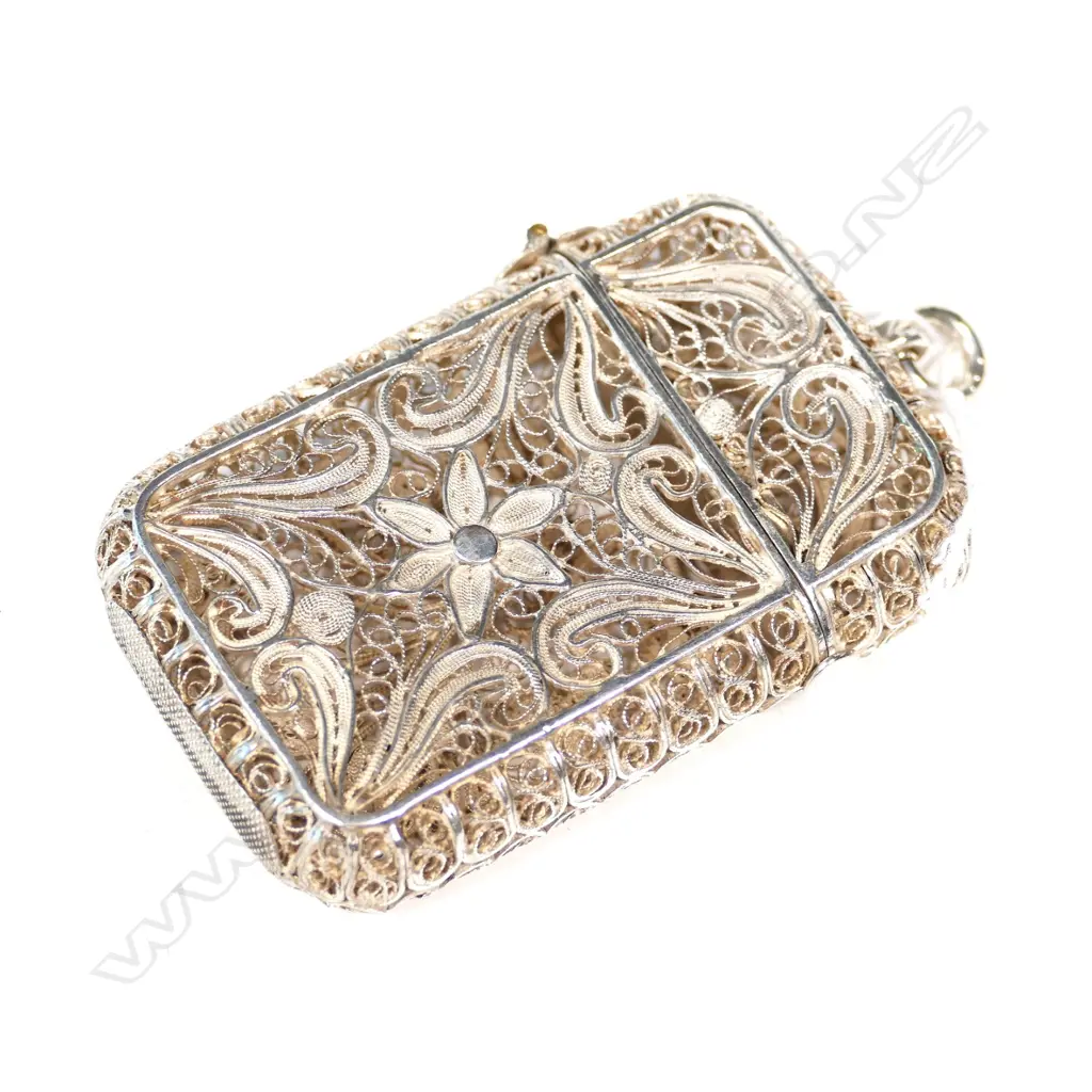 SILVER FILIGREE VESTA HINGE A.F Image 1++