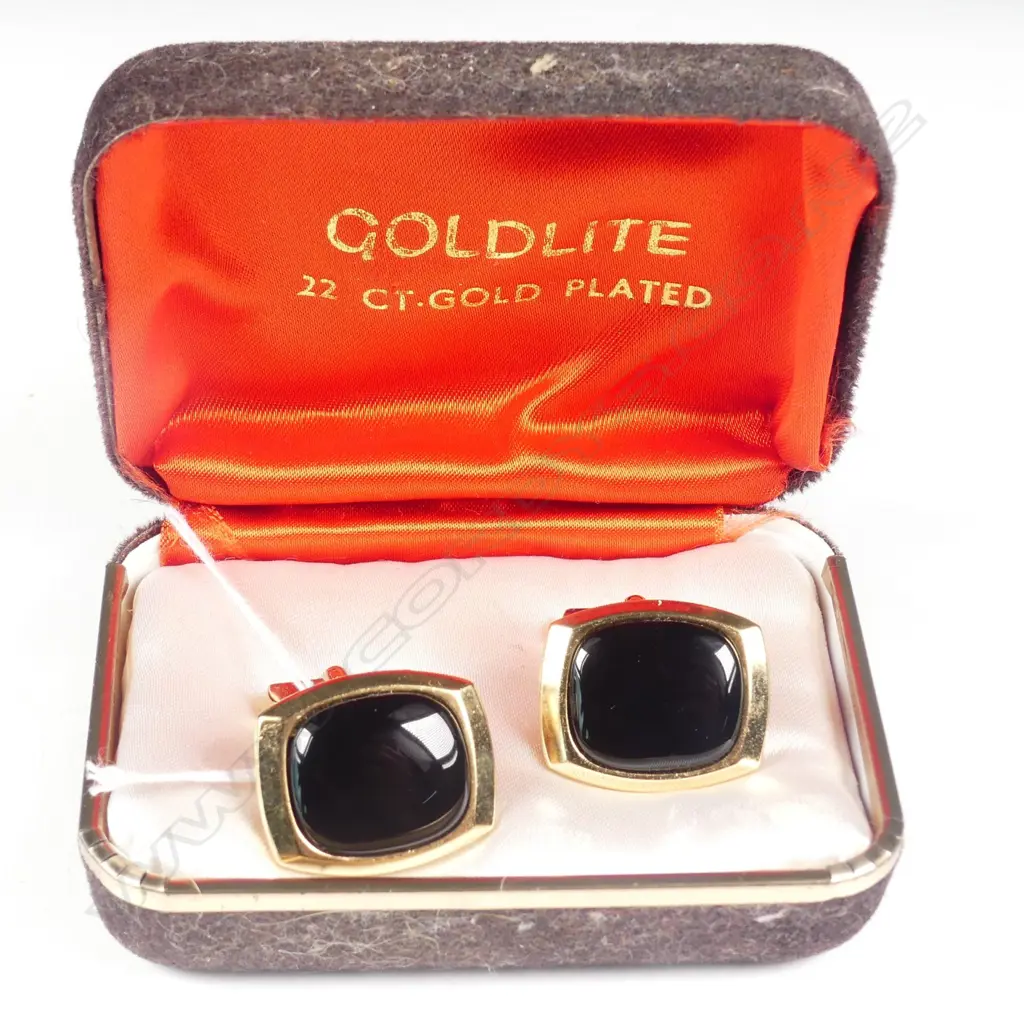 22CT GOLD PLATED CUFFLINKS IN BOX Image 1++