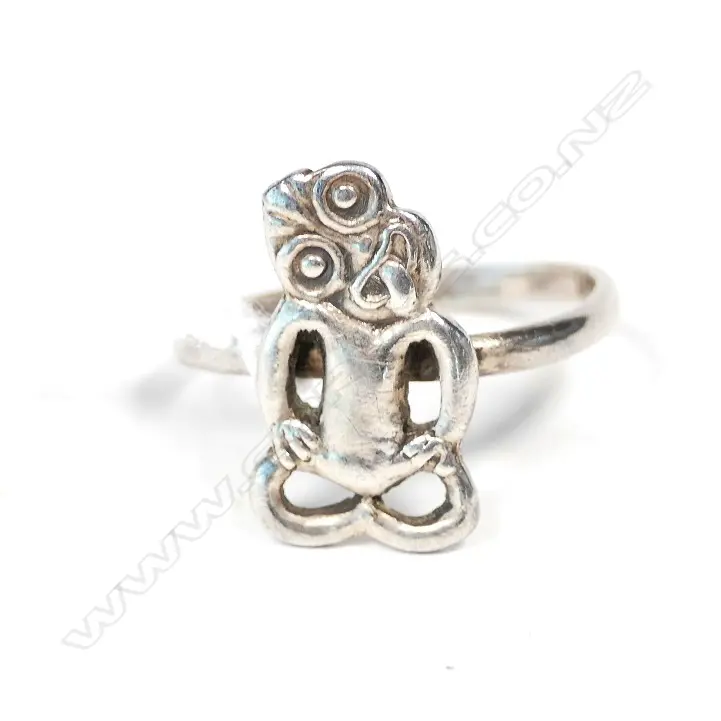 VINTAGE STG SILVER TIKI RING, IN VINTAGE BOX Image 1++