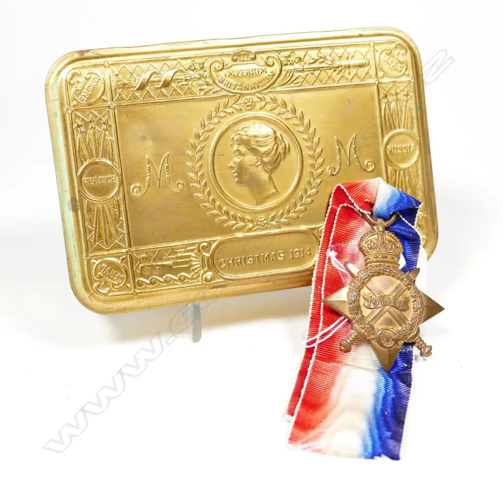 1914 SERVICE MEDAL + XMAS TIN Image 1++