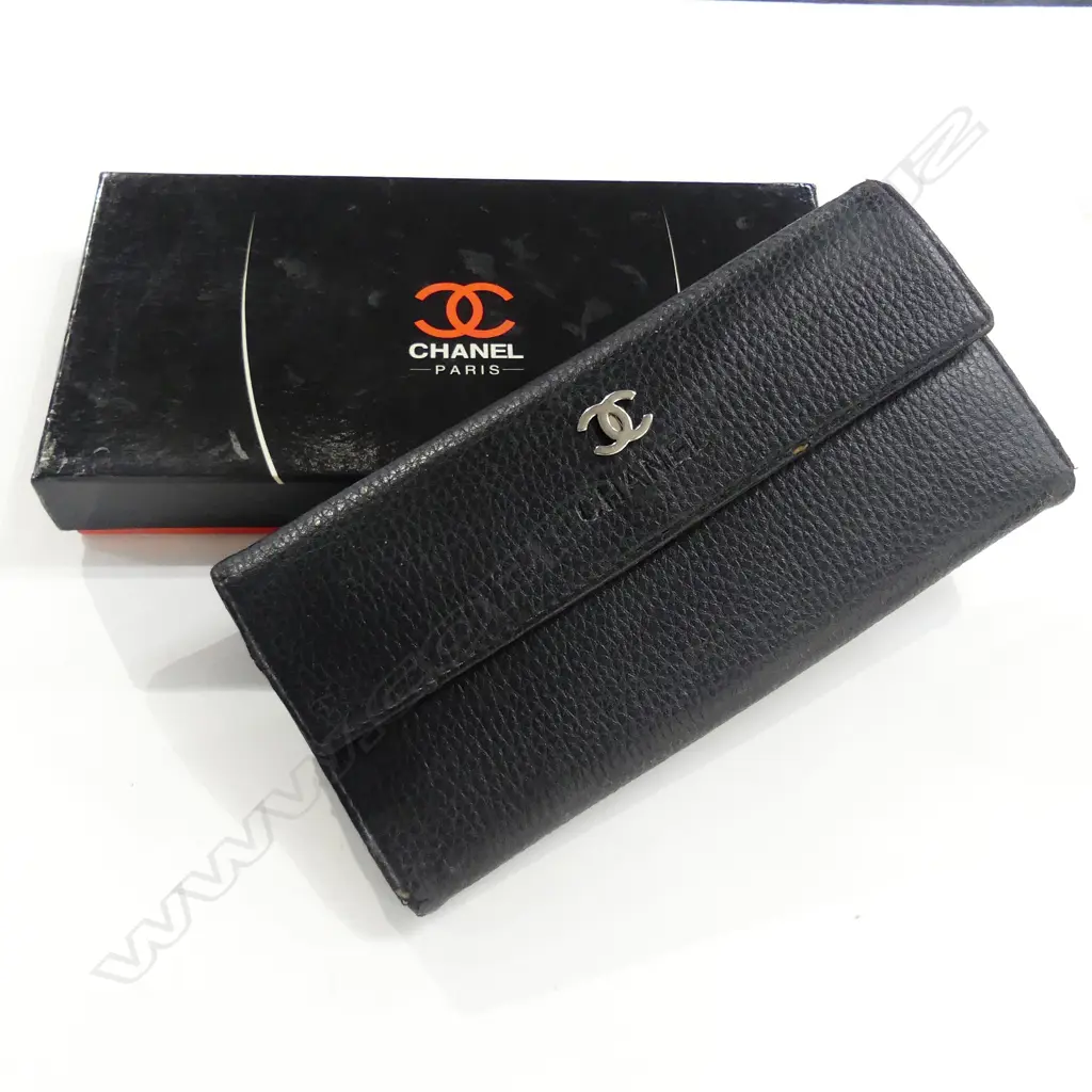 CHANEL? BOXED WALLET Image 1++