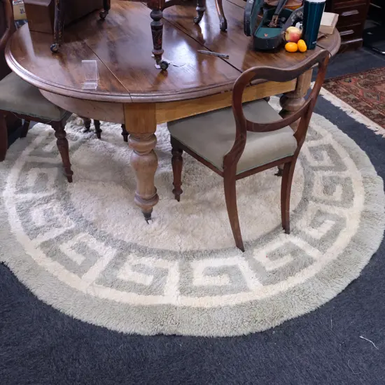 CIRCULAR LAMBSKIN RUG DIA. 2000MM