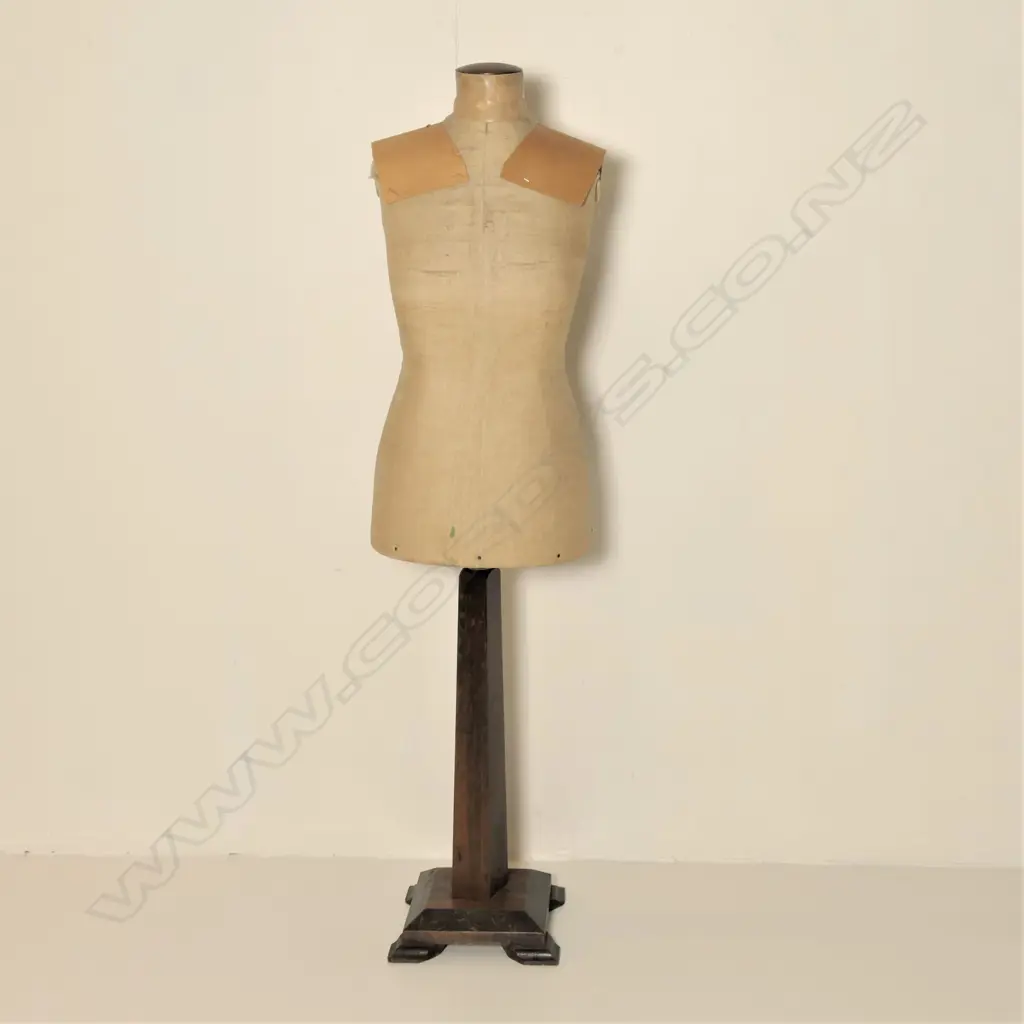 1930's DRESS MAKERS MANNEQUIN H.1380 Image 1++
