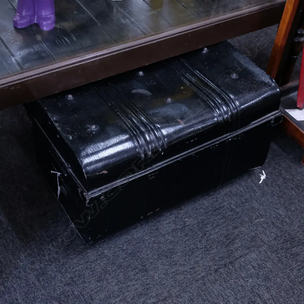 SMALL METAL TRUNK L 580 MM Image 1++