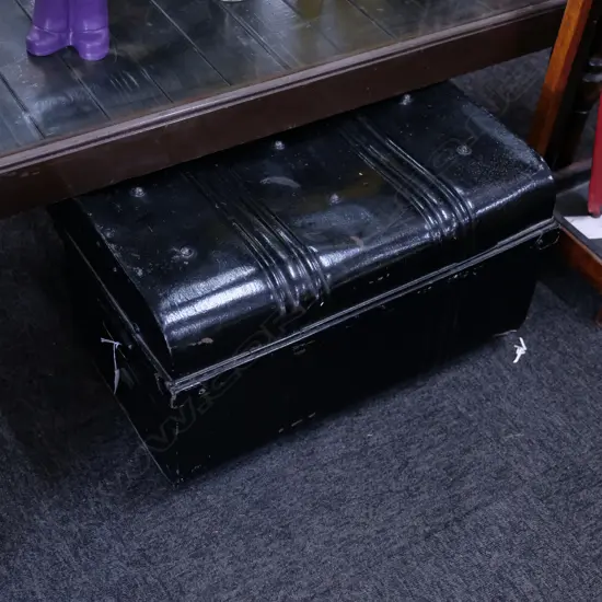 SMALL METAL TRUNK L 580 MM