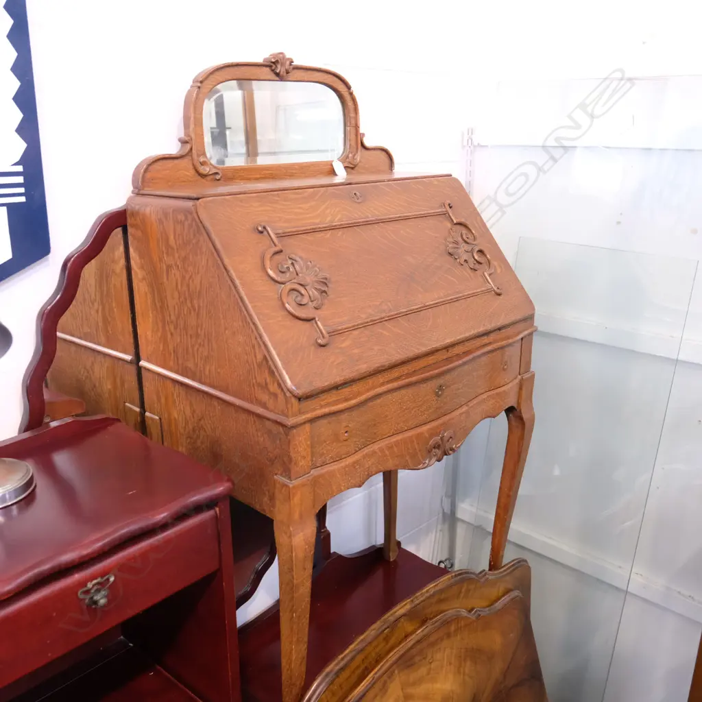 OAK MIRROR BACK DROP-FRONT BUREAU Image 1++