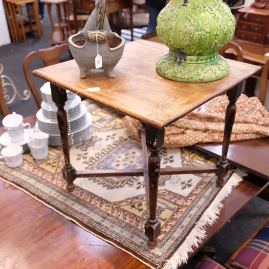 MAHOGANY OCCASIONAL TABLE W.  500MM