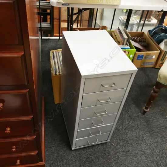 METAL 6 DRAWER  CABINET H 700 MM