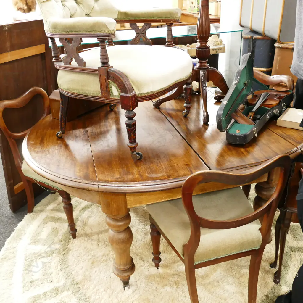 MAHOGANY CRANK EXTENSION DINING TABLE L.1770MM TWO LEAVES EACH 450MM Image 1++