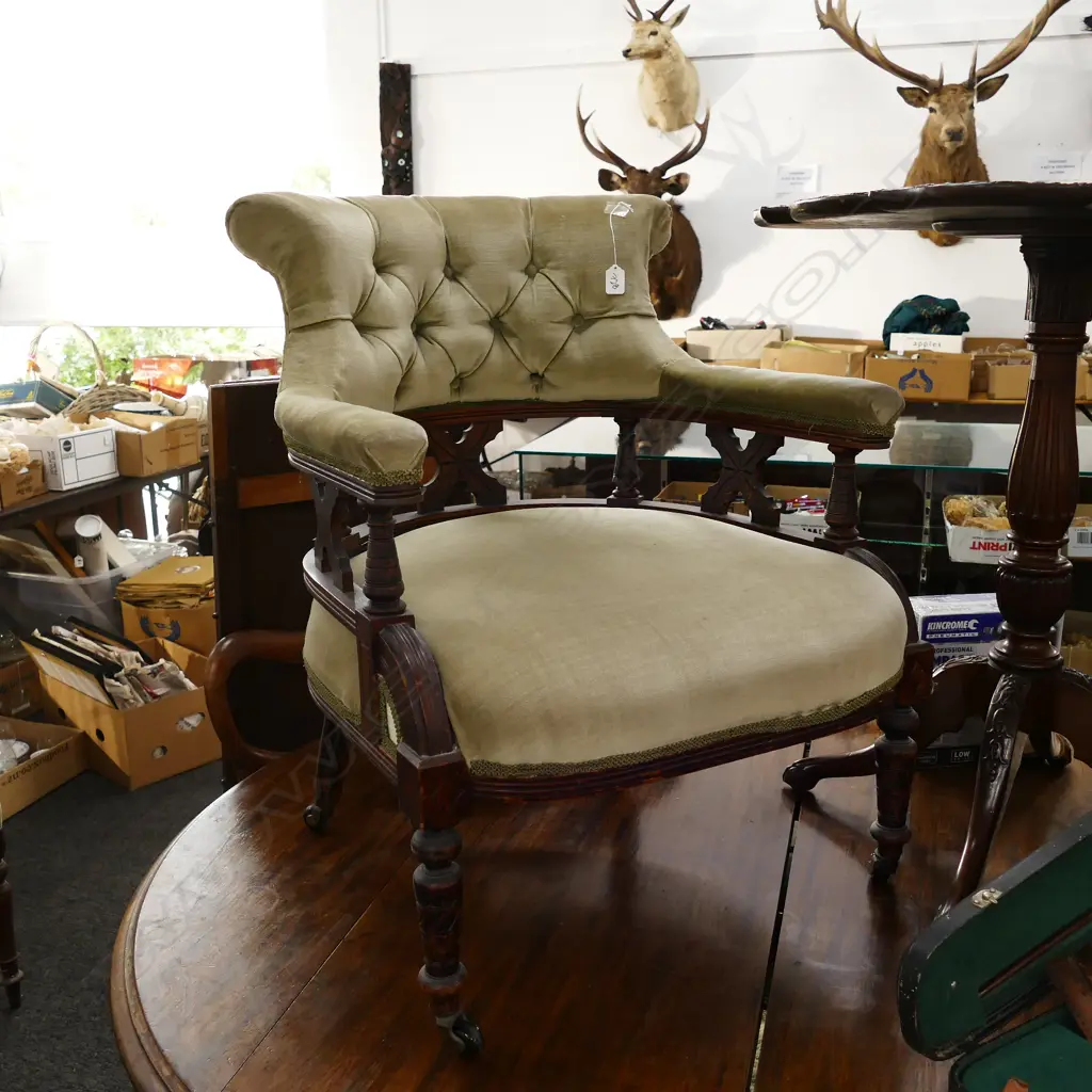 EDWARDIAN TUB CHAIR Image 1++