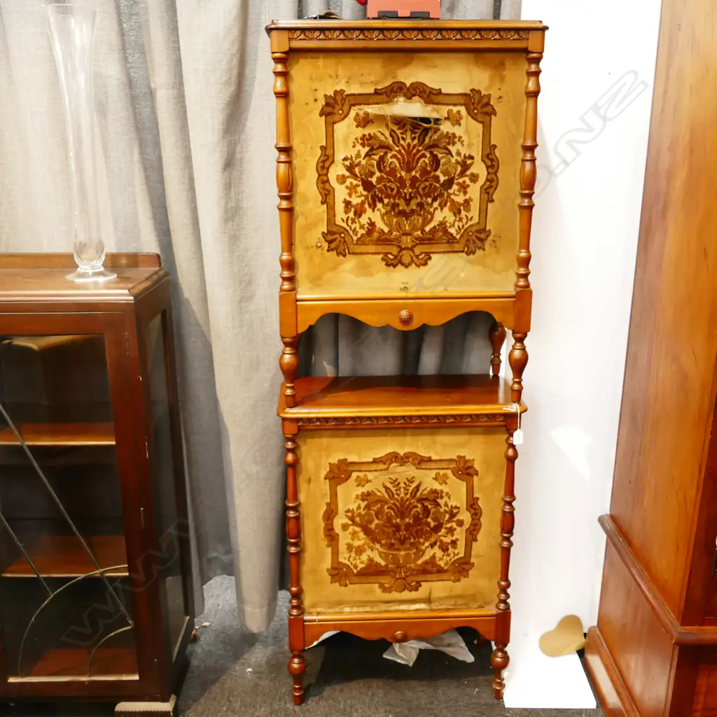 PR VINTAGE TAPESTRY SPEAKER CABINETS H. 840MM Image 1++