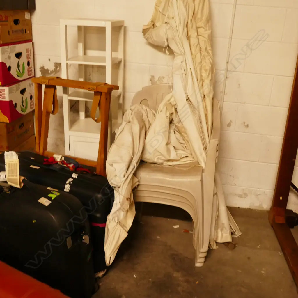 LARGE LOT MISC INCL. PAPER SHREDDER / SUITCASES / OUTDOOR CHAIRS ETC Image 1++