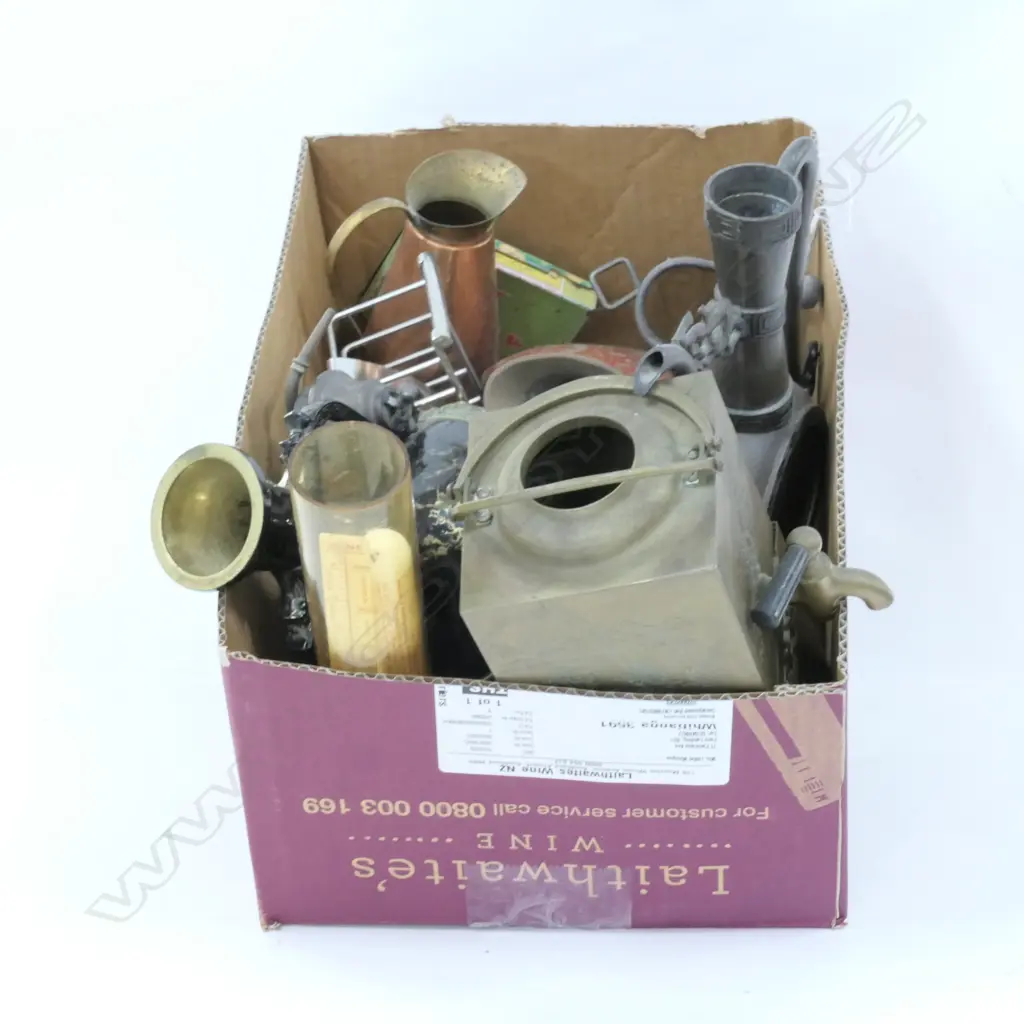 LOT ASST BRASSWARE INCL. VASES/JUGS ETC Image 1++