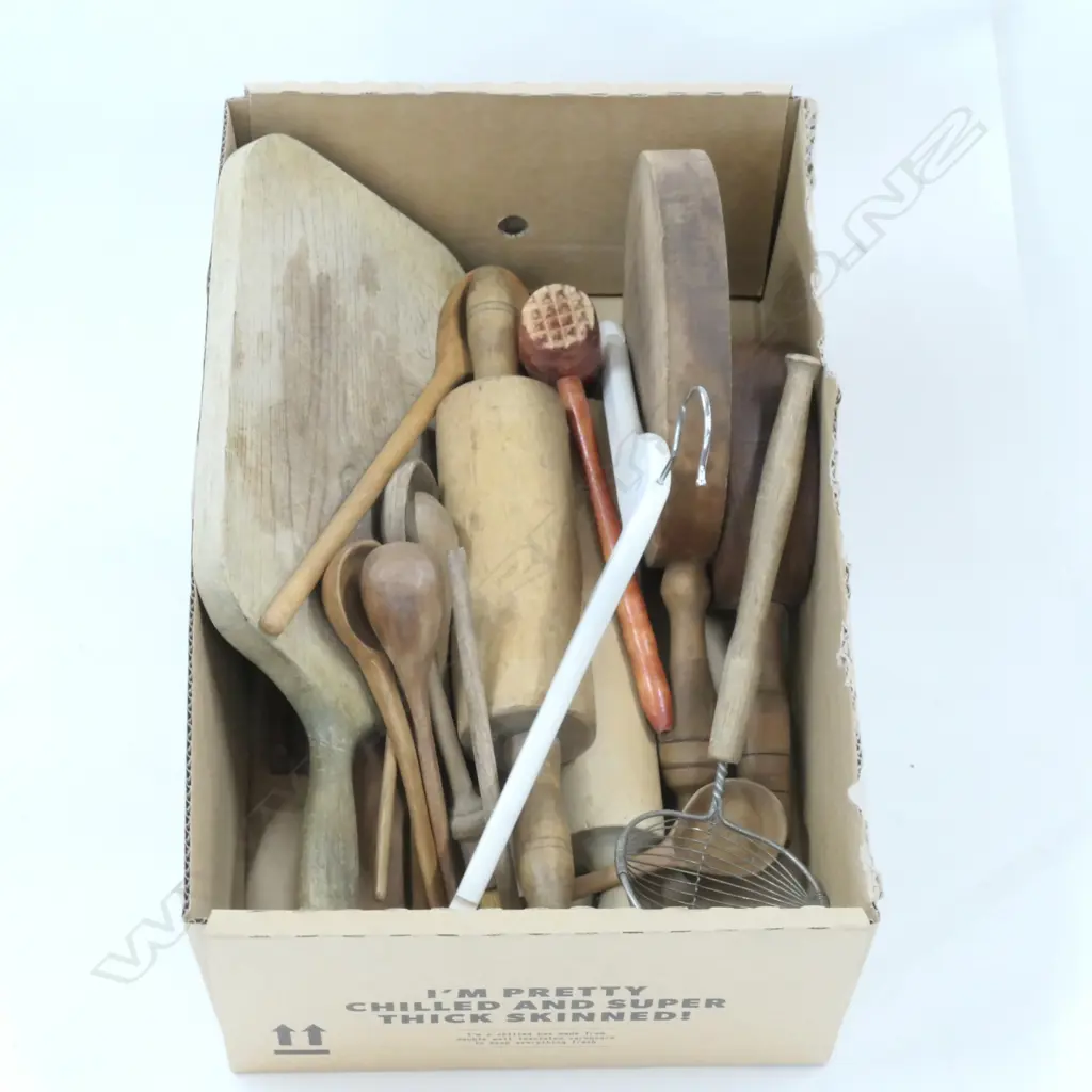 LOT VINTAGE ROLLING PINS ETC Image 1++