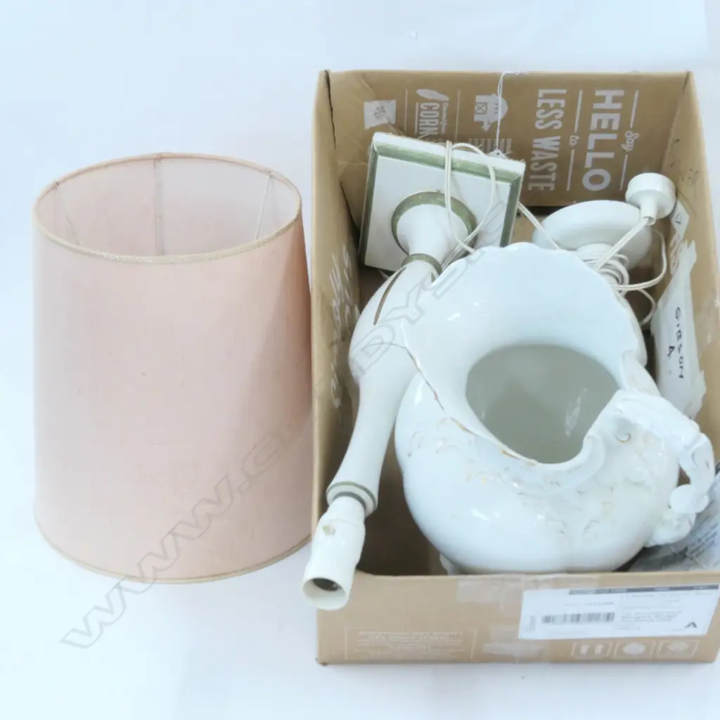 2 SIDE LAMPS + VICTORIAN JUG Image 1++