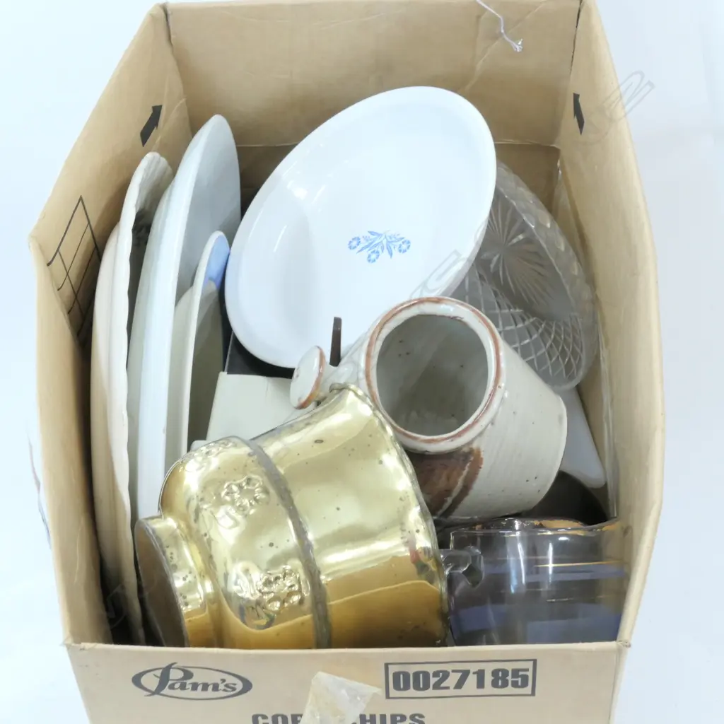 LOT ASST VINTAGE SODA STREAM / CHINA ETC Image 1++