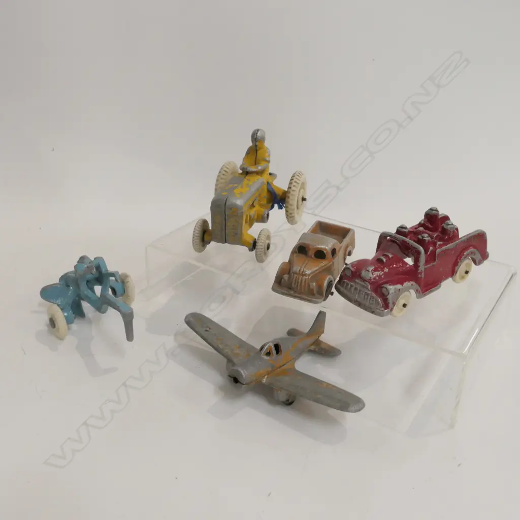 4 FUN HO TOYS + 1 OTHER ALUMINIUM PICK-UP Image 1++