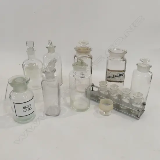 LOT APOTHECARY JARS H. 200