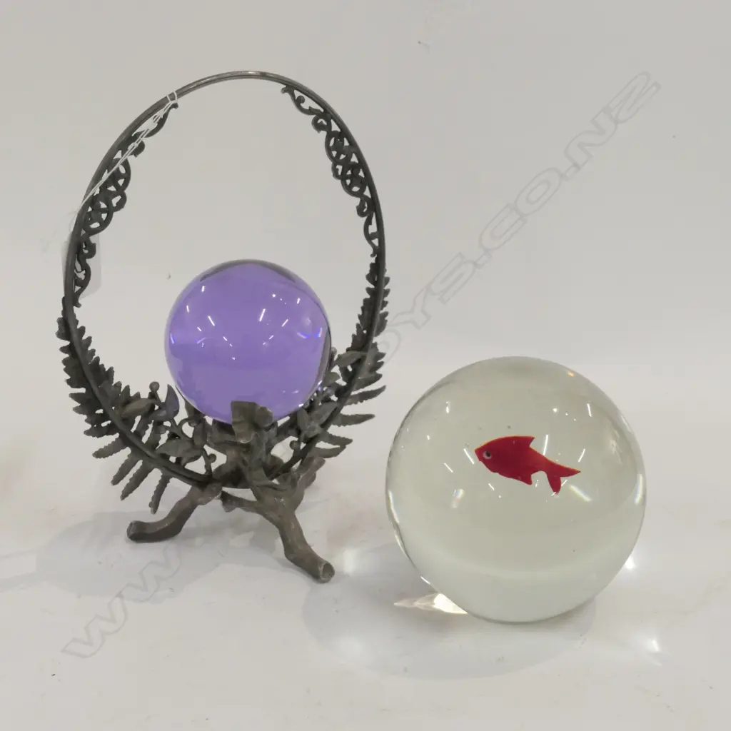 GOLDFISH GLASS PAPERWEIGHT AND PURPLE BALL ON STAND Image 1++