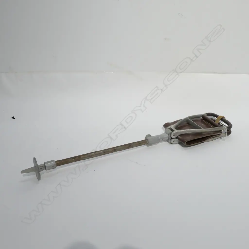PORTABLE HUNTING SEAT  H. 750MM Image 1++