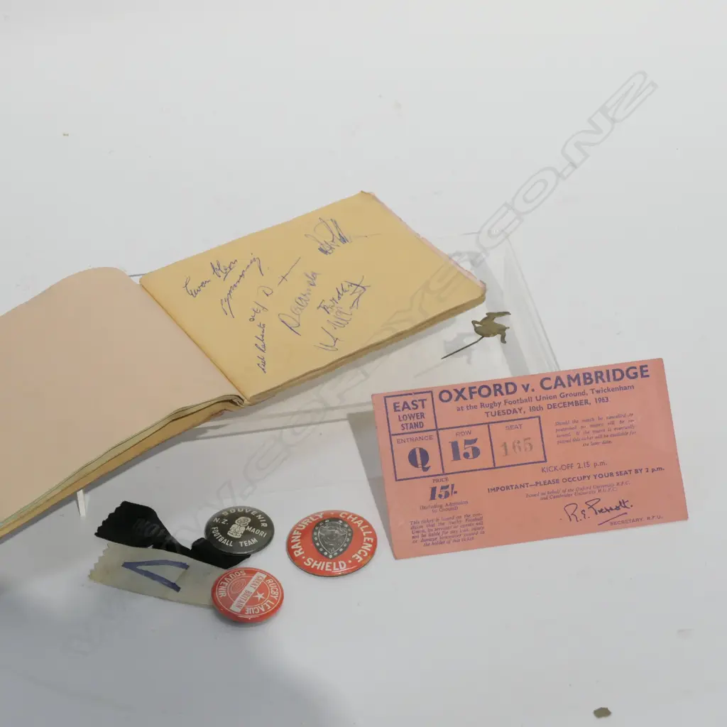 AUTOGRAPH BOOK WITH 1960s ALL BLACKS SIGNATURES PLUS BUTTONS AND '56 SPRINGBOK TOUR PIN Image 1++