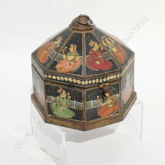 DECORATED INDIAN BOX 