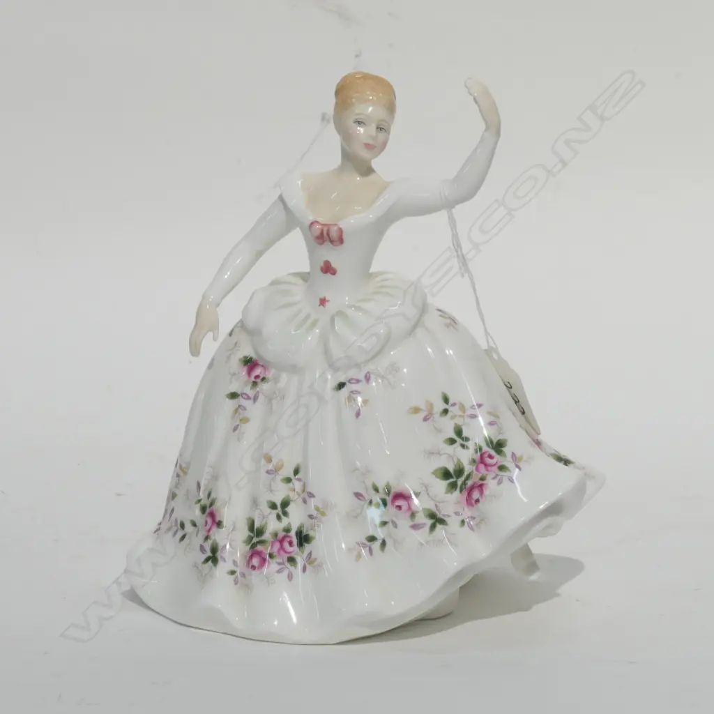 ROYAL DOULTON FIGURE SHIRLEY HN2702 Image 1++