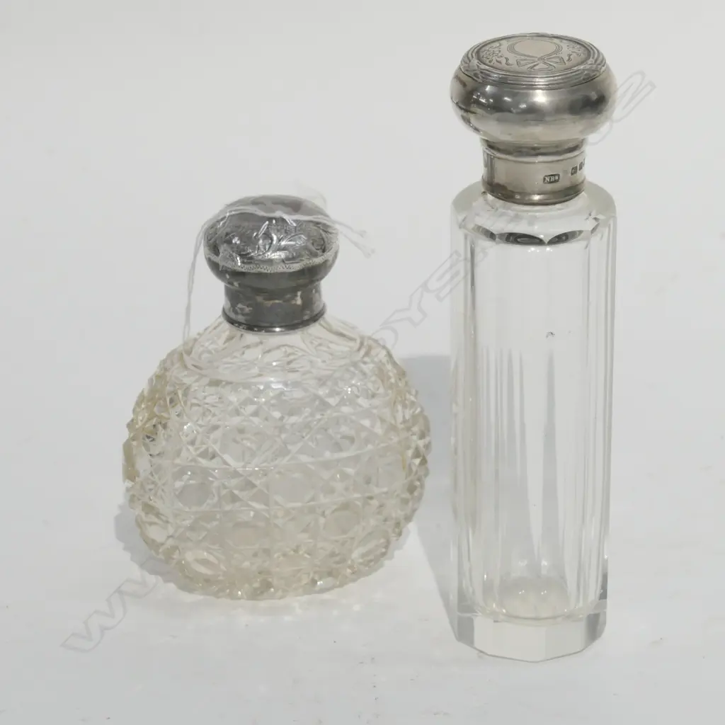 STERLING TOPPED SCENT AND HAIR PIN TIDY,  26GMS APPROX Image 1++