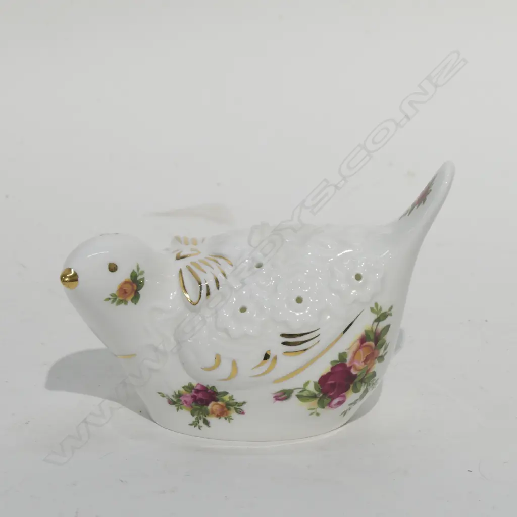 ROYAL ALBERT 'OLD COUNTRY ROSE' BIRD POMANDER Image 1++