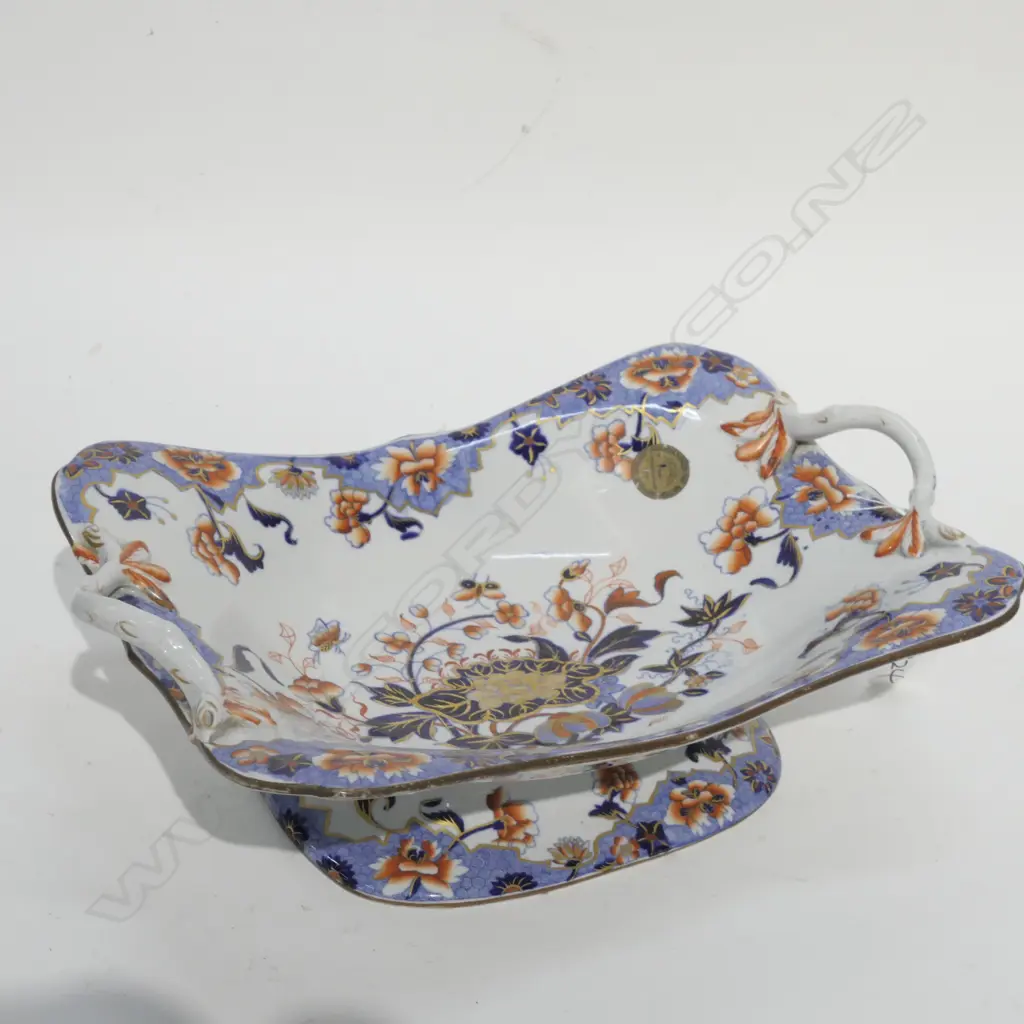 VICTORIAN FOOTED FRUIT BOWL IMARI PATTERN Image 1++