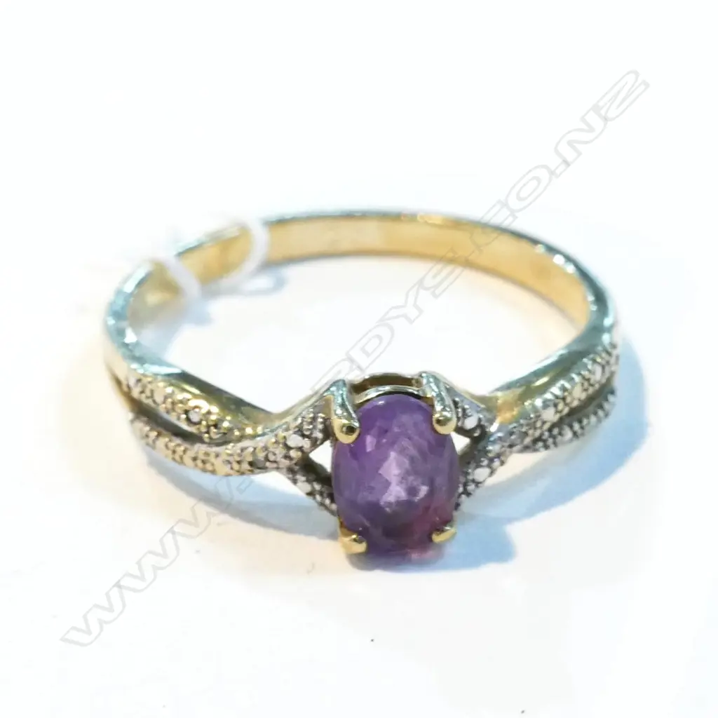 9CT GOLD & AMETHYST RING 2.56GMS Image 1++